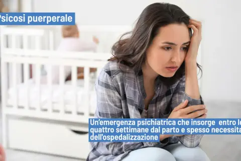 Donna con espressione angosciata vicino a una culla, simbolo di psicosi puerperale, un'emergenza psichiatrica post-parto.