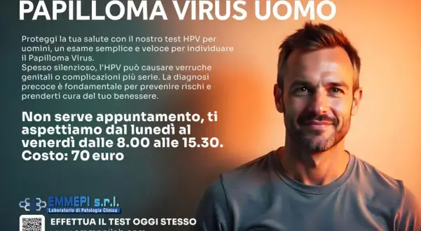 Uomo sorridente con testo sul Papilloma Virus. Il test HPV è disponibile senza appuntamento, utile anche per il papilloma virus contagio senza rapporti.